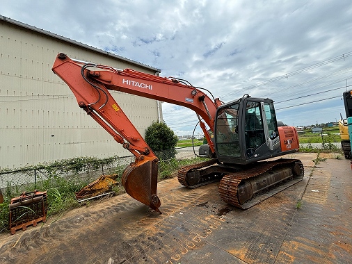 jukishoko's tweet photo. SOLD! And off to a new home in Malaysia🇲🇾
Thank you very much for your first order and, we look forward to doing more in the future!
#hitachi #hitachiexcavator #usedmachinery #export #ThankYouForYourPurchase https://t.co/vhNHG4Zj3I