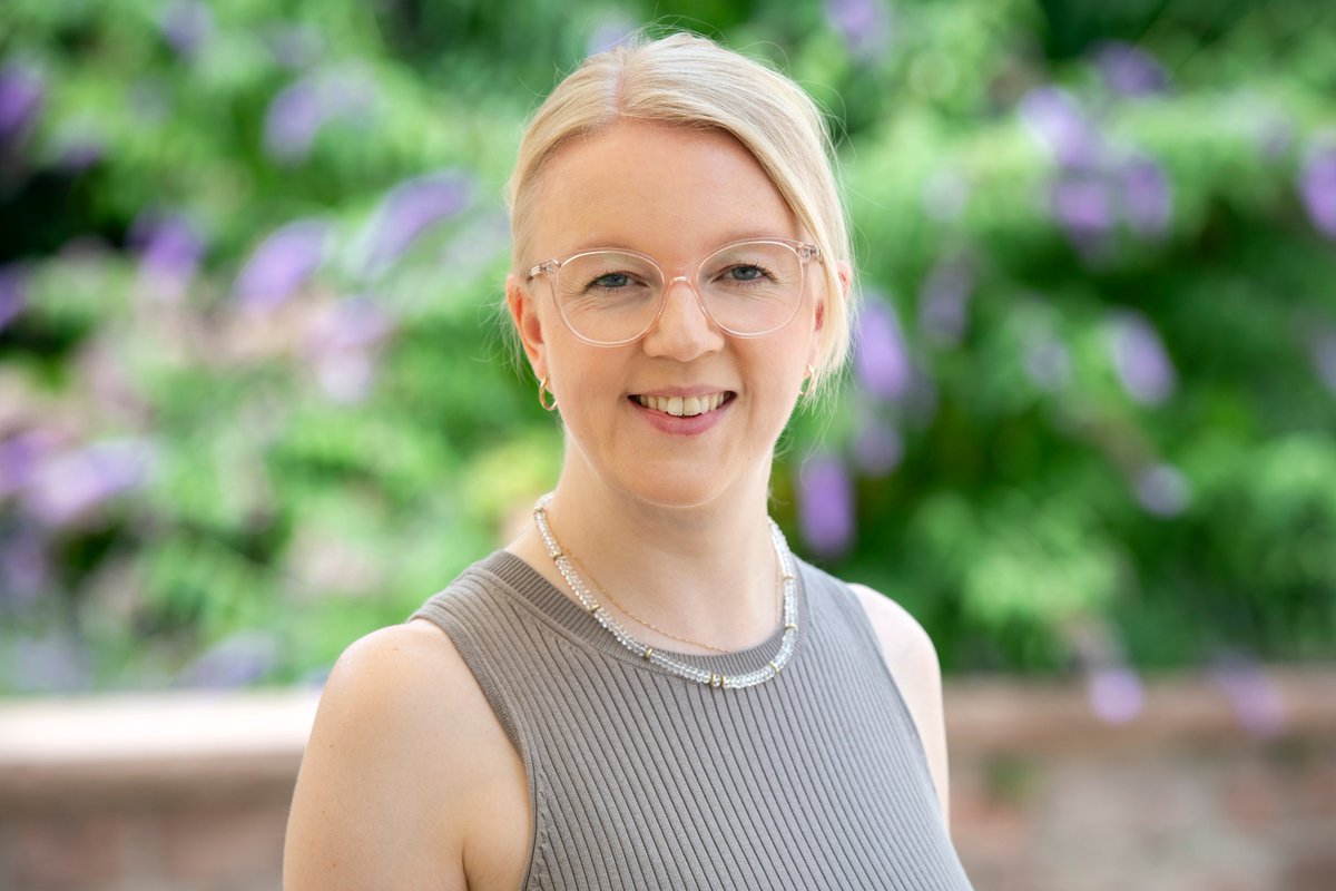 Heidelberger Akademie der Wissenschaften (@hadw_bw) on Twitter photo WIN-Kollegiatin @RauscherNatalie gewinnt Hengstberger-Preis der <a href="/UniHeidelberg/">Uni Heidelberg</a>!
Mit dem Preisgeld organisiert sie ein Symposium zum Thema „Disciplinary Transformations? Humanities Impact on Reshaping the Digital Humanities“
Die Akademie gratuliert!
👇
t1p.de/8m5lp WIN-Kollegiatin @RauscherNatalie gewinnt Hengstberger-Preis der <a href="/UniHeidelberg/">Uni Heidelberg</a>!
Mit dem Preisgeld organisiert sie ein Symposium zum Thema „Disciplinary Transformations? Humanities Impact on Reshaping the Digital Humanities“
Die Akademie gratuliert!
👇
t1p.de/8m5lp
