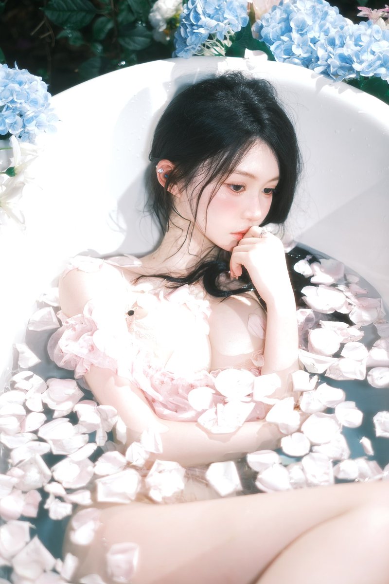 黄推福利内容 - _SHE_YE_的精彩图片 福利姬_SHE_YE_分享的黄推图片4 - 网红私拍内容