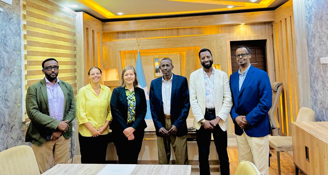 Finland in Somalia (@finlandinsom) on Twitter photo Had a productive meeting with <a href="/moechesomalia/">Ministry of Education, Culture & Higher Education</a> 's Permanent Secretary Hassan Mohamed Ali to discuss Finnish-Somali ๐ซ๐ฎ ๐ธ๐ด educational cooperation.
Finland is committed to supporting Somalia's #education sector development.๐ซ Had a productive meeting with <a href="/moechesomalia/">Ministry of Education, Culture & Higher Education</a> 's Permanent Secretary Hassan Mohamed Ali to discuss Finnish-Somali ๐ซ๐ฎ ๐ธ๐ด educational cooperation.
Finland is committed to supporting Somalia's #education sector development.๐ซ
