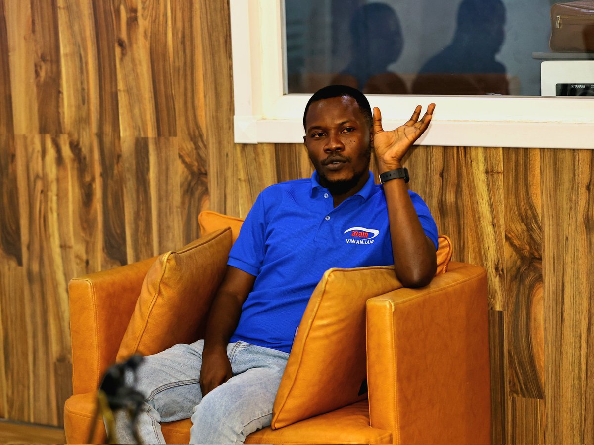 azamtvtz's tweet photo. KARIAKOO DERBY | Sehemu ya timu ya #AzamTV tayari imeshafika katika viunga vya #WasafiMedia kwa ajili ya kukujuza burudani iliyopo katika kisimbuzi cha #AzamTV wikiendi hii.
Oktoba 19; Hakuna Kisingizio …..
Mechi itapigwa saa 11:00 jioni LIVE #AzamSports1HD
#NBCPremierLeague #LigiKuuYaNBC #NBCPL #NBCPLUpdates #SisiNiSoka #KariakooDerby #WataniWaJadi #DerbyYaKariakoo #SimbaYanga #SimbaSC #YangaSC #HakunaKisingizio