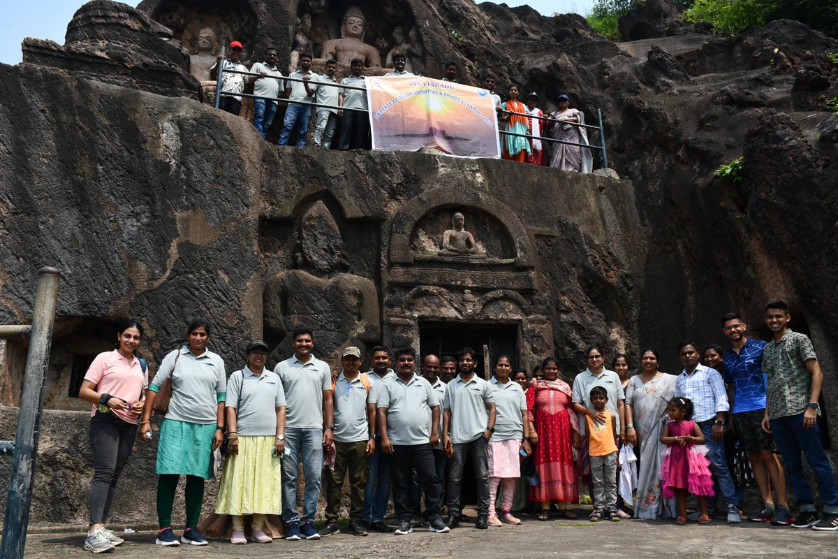 IN_HQENC's tweet photo. #FitIndia
#LargeNavyMindset
⚓️INS Virbahu organised an "Adventure and Sports Activity" for defense civilian employees as part of #YearofNavalCivilians celebrations.
✨Event featured trek to Bojjanakonda, a thrilling boat ride at Kondarkorla lake, and engaging troop games for the personnel. #IndianNavy | @IN_DCP