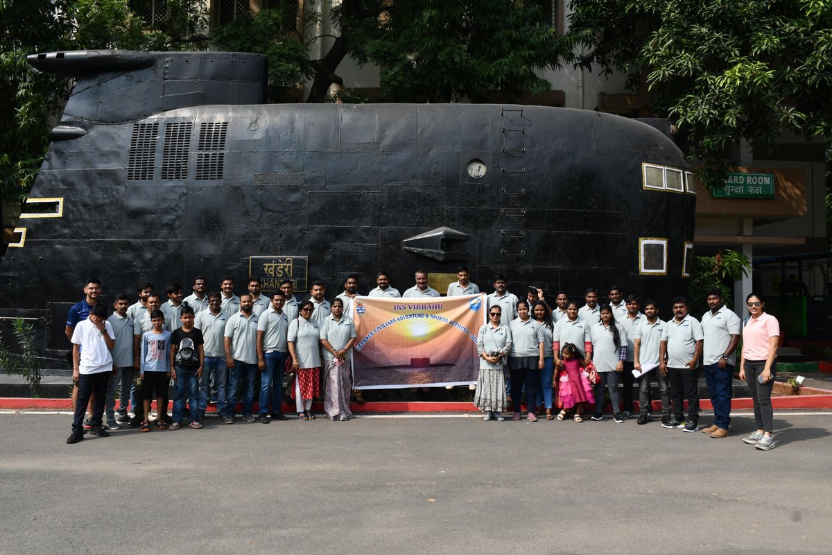 IN_HQENC's tweet photo. #FitIndia
#LargeNavyMindset
⚓️INS Virbahu organised an "Adventure and Sports Activity" for defense civilian employees as part of #YearofNavalCivilians celebrations.
✨Event featured trek to Bojjanakonda, a thrilling boat ride at Kondarkorla lake, and engaging troop games for the personnel. #IndianNavy | @IN_DCP