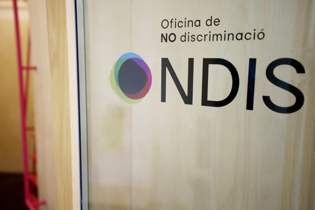AjuntamentVLC's tweet photo. 🫂 Bon dia! L'Oficina municipal de No Discriminació , #ONDIS, celebra 2 anys de vida presentant l'informe de fets discriminatoris de #València i el seu procés de geolocalització, hui, 📍 al @MuVIM.
🗣️ Durant una jornada on es reflexionarà sobre l'erradicació dels #DelictesDOdi. https://t.co/XhPlUXbPFU