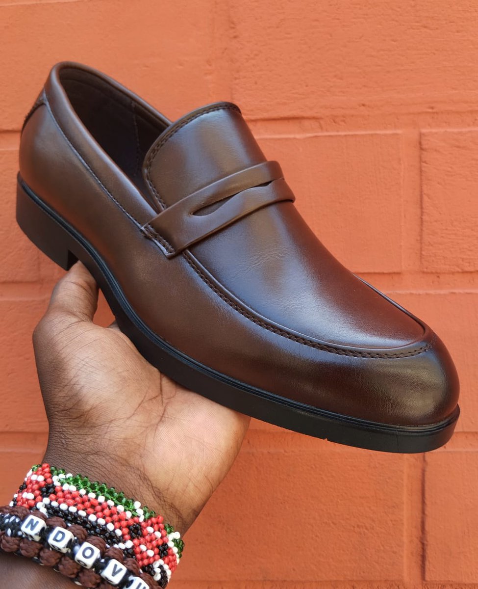 jese_shoes's tweet photo. Mutuse  Liam Payne  Karen Nyamu  Ndegwa Njiru  Paul Muite  Creasing  #DeputyPresident 
Size 39 to 45
Offer,offer,offer price 4k
Contact 0715016674
We deliver https://t.co/WRU2W9YWYW
