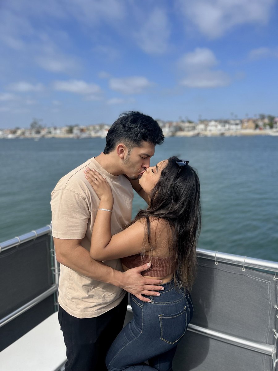 PytWhiteey's tweet photo. “I wanna live with you
Even when we're ghosts
'Cause you were always there for me when I needed you most” https://t.co/uDeY4MrHUN