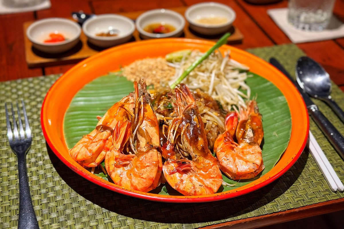 ผัดไทยกุ้ง Phad Thai Goong