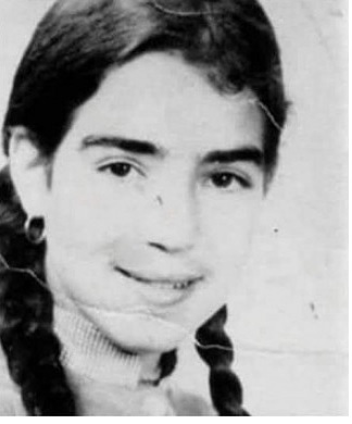 S_Kbreizh's tweet photo. Elle avait 15 ans et s'appelait Fatima Bedar, son corps fut retrouvé dans le canal St Denis parmi celui de 15 autres Algériens noyés par la police dans la Seine le #17octobre1961.
Son père Hocine, fut un des libérateurs de la France en 1944. 

63 ans déjà, mais n’oublions jamais. https://t.co/AMxEnhdZwr