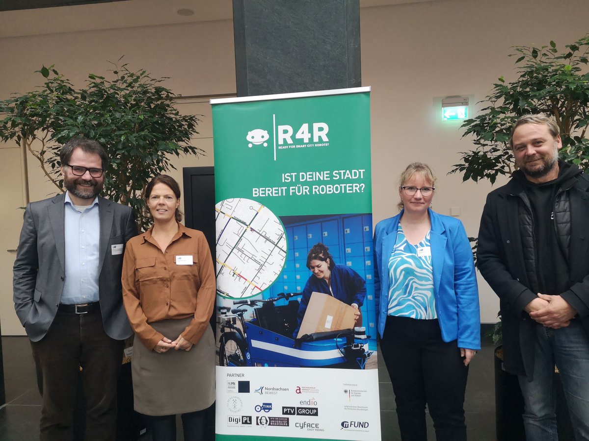 Ready for Smart City Robots tweet media