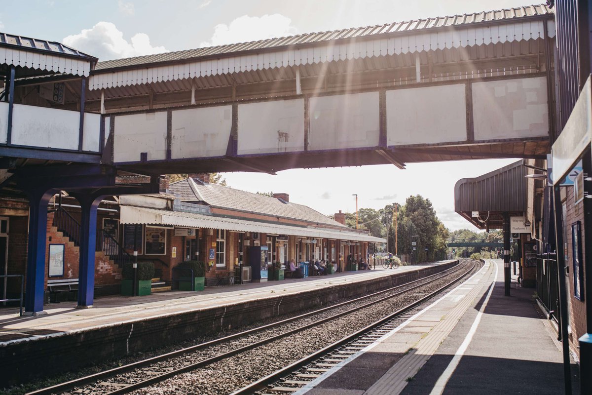 chilternrailway's tweet photo. Today’s the day we make sure Dorridge gets a step closer to winning #WorldCupofStations! 
Station adopters have worked hard to preserve the station’s charm, giving the booking hall a recent refresh. 
Let’s show our appreciation!
https://t.co/VRwMTqcpOa https://t.co/aX6jHk33xT