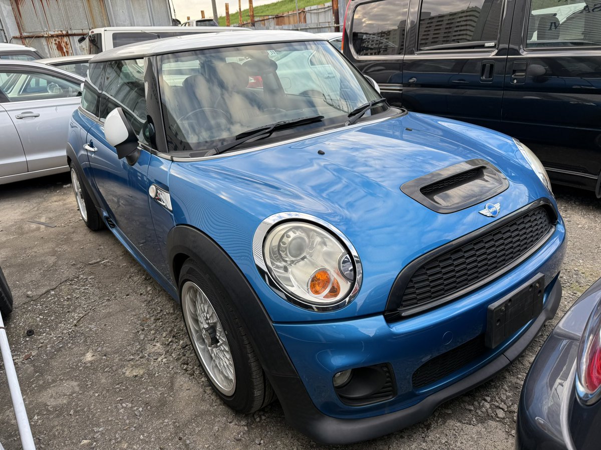 akabane_car's tweet image. 🚗解体車・パーツ取り車🚙

R56 MINI 3DOOR COOPER S
ミニクーパー　MT車

解体車引取のご用命ありがとうございました🙇‍♂️

#r56 #mini #ミニクーパー #解体車 #赤羽カースチール