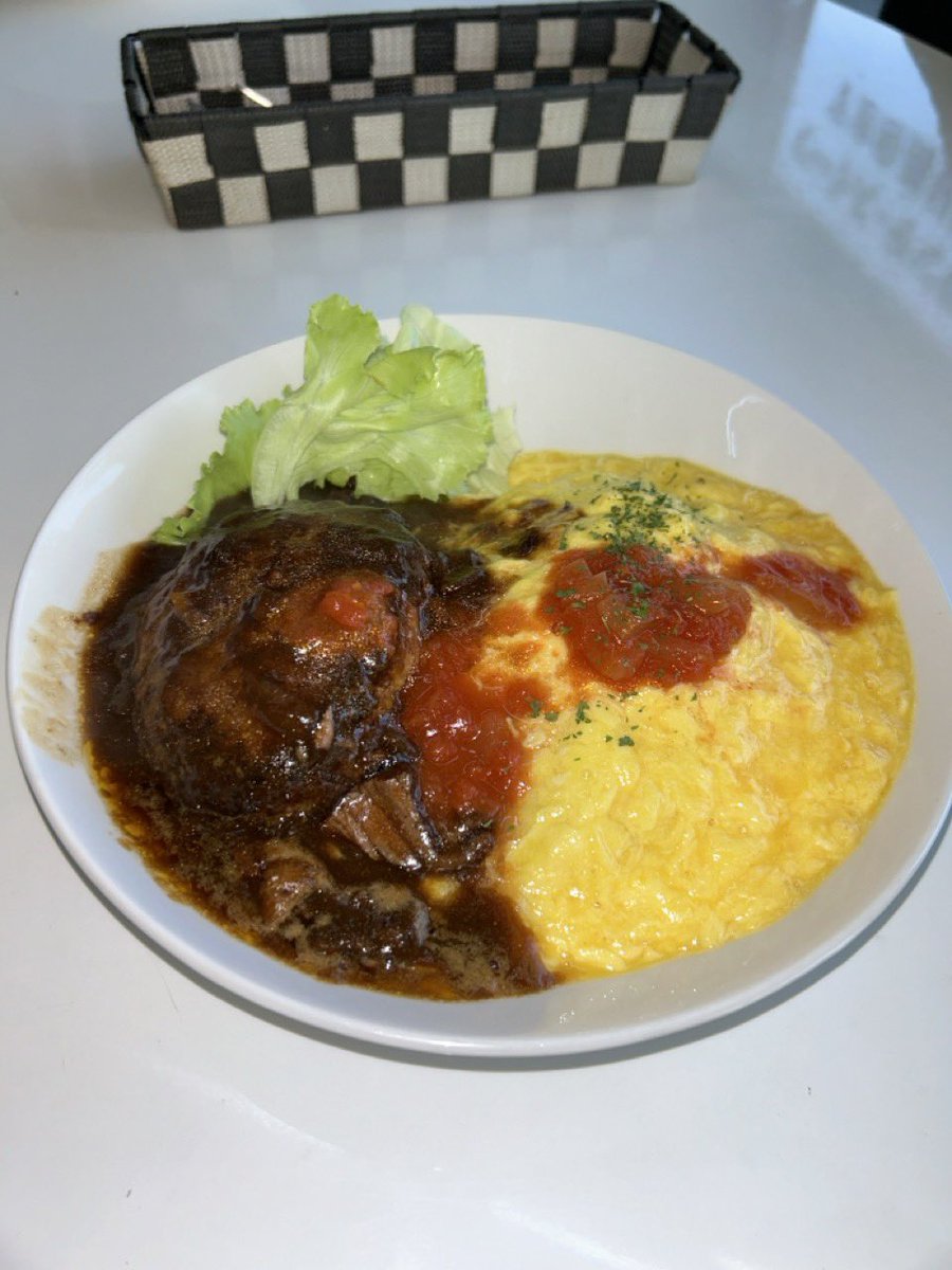 san_09zzr1400se's tweet photo. #カフェK なう
めちゃ久しぶり〜!
かなり遅めの昼ごはん😂
#cafek
#滋賀県
#木之本 https://t.co/lkIToKJ1QZ