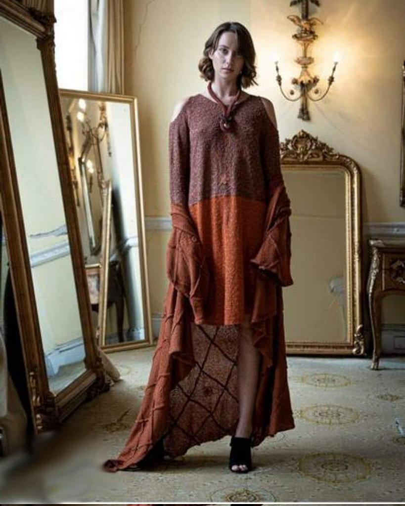 Fab memory of my knitwear from a shoot for <a href="/CuddyMarion/">marion cuddy</a>  🤎🧡 
#knitwear #dress #jacket #rust #spice #irishfashion #Irishknitwear #madeinlimerick   🧡🤎