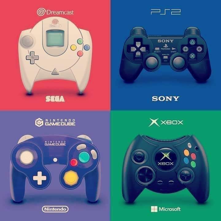 Dreamcastalive's tweet photo. Os 4 controles das 6°geração de consoles💢

#segadreamcast #PS2  #gamecube #Xbox #sega #Nintendo https://t.co/2ZU5XyY4D4