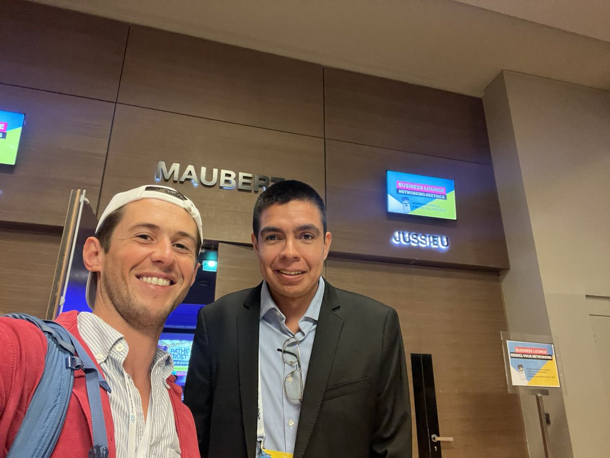 Great crowd at Fintech R:Evolution!

See you on stage in a few minutes 🔥