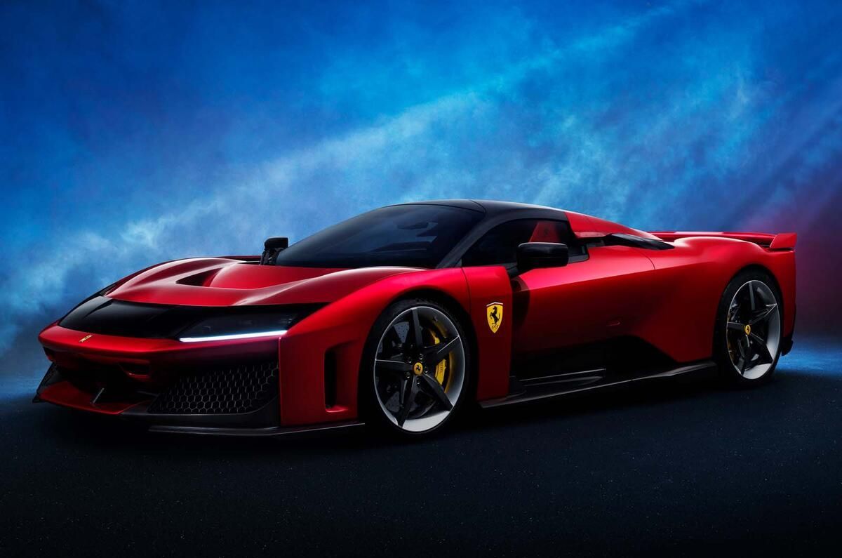 autocar's tweet image. Watch out, McLaren: Ferrari has revealed the successor to the LaFerrari – the F80!
🔥 1184bhp V6 hybrid powertrain
💰 £3 million pricetag
👀 Only 799 examples
🏁 Inspired by F1 and Le Mans

We have everything you need to know... autocar.co.uk/car-news/new-c…