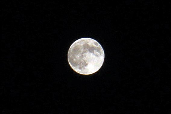 4K_KOREA's tweet photo. Supermoon, Seoul

スーパームーン, ソウル https://t.co/qL3G0FLwyb