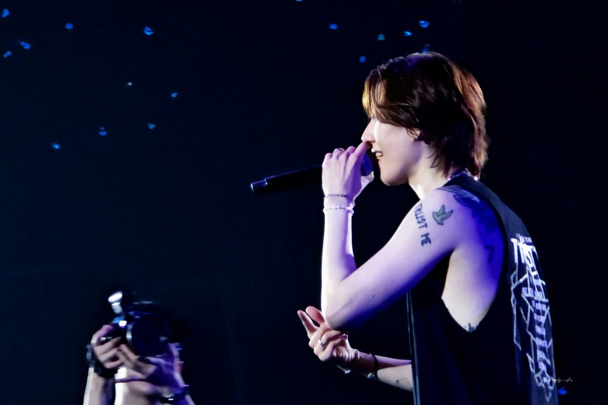 Happily_Ars's tweet photo. 20241013
"2024 YUGYEOM TOUR [TRUSTY] IN BANGKOK"
#YUGYEOM_TRUSTY_BANGKOK
#YUGYEOM_TRUSTY_BKK_D2
#유겸 #YUGYEOM #2024YUGYEOMTOUR #2024TRUSTY_IN_BANGKOK https://t.co/eSuHq9dCma