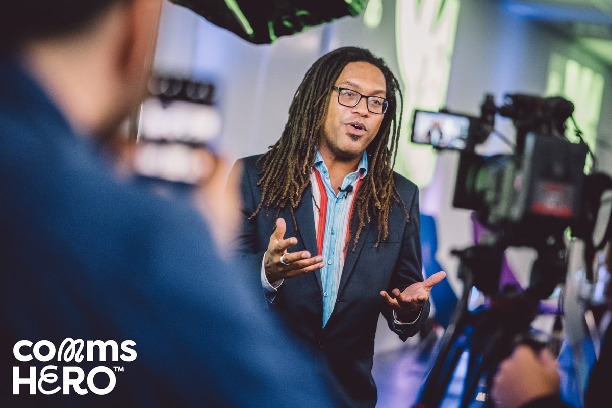 commsHERO tweet media