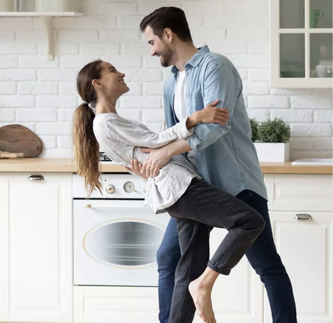 tyromper's tweet photo. Outside of your relationship with God,

Your MARRIAGE is the single most important thing in your life.

Here's SIX BIG things you MUST do to strengthen it &amp; ensure you &amp; your wife:

•GROW TOGETHER.
•CONQUER LIFE TOGETHER.
•HAVE FUN NAKED TOGETHER.

More often!

*BOOKMARK THIS! https://t.co/hOMRkLbsvN