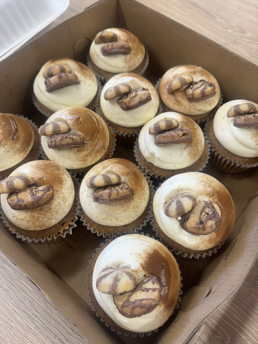 Hazel M Herd tweet media