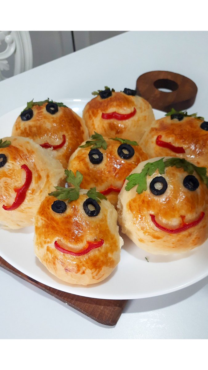 YermisinY's tweet photo. https://t.co/GL8jkGyqvm
EMOJİ POĞAÇA 😊

#Food #pogaca #YouTube # https://t.co/sN6JoBhWjh