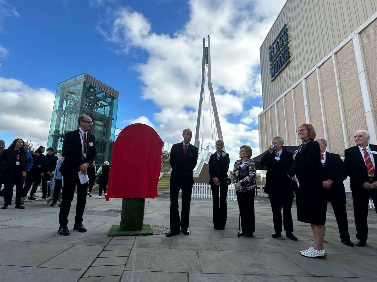 We have a special visitor in <a href="/BarnsleyCouncil/">Barnsley Council</a> today to see our fantastic town, name the Tommy Taylor Memorial Bridge, visiting <a href="/TGWBarnsley/">The Glass Works</a> and our <a href="/barnshospital/">Barnsley Hospital</a> Community Diagnostic Centre and listening to <a href="/BarnsleyChoir/">Barnsley Youth Choir</a>