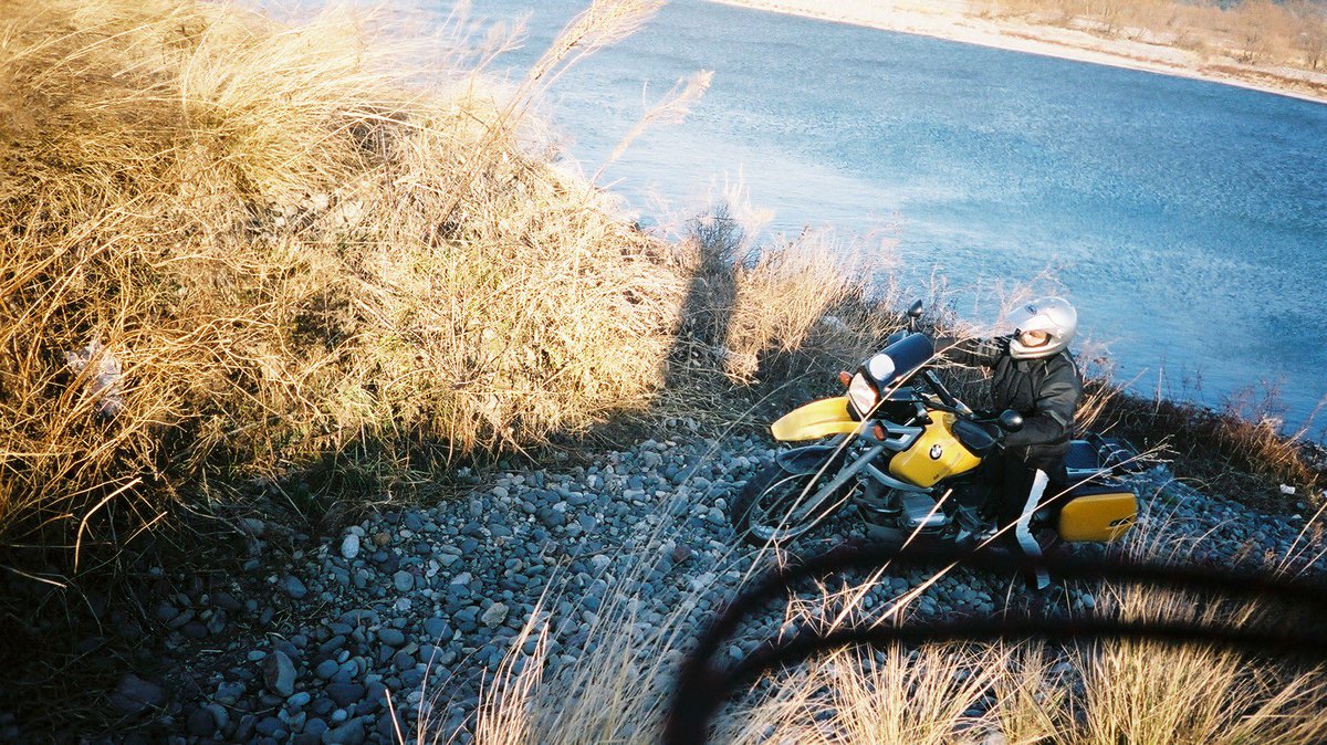 msr_1941's tweet photo. 今も昔も変わらずスタック…
#R1100GS https://t.co/ESrVSTvig9