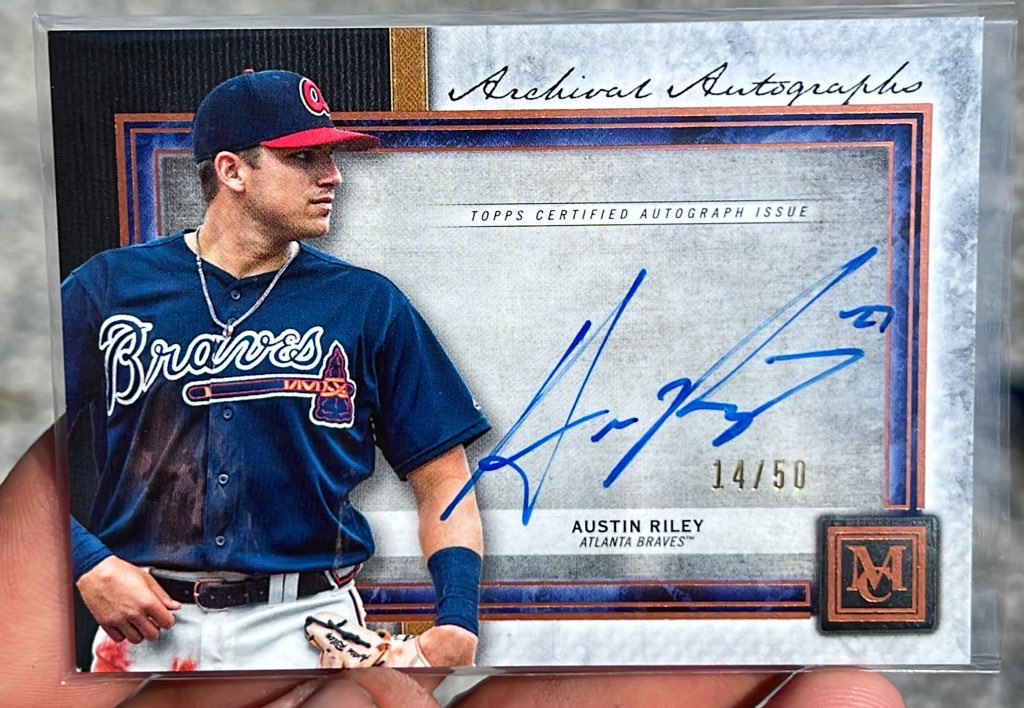 jfortner88's tweet photo. @Elliott0924 @davisdugout Austin Riley on card auto /50, $45 BMWT https://t.co/2YZtiVaCLl