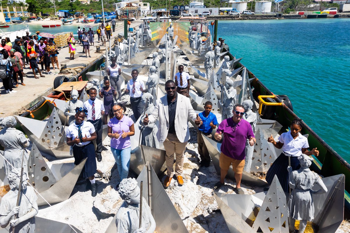 A World Adrift Carriacou's first underwater sculpture park has officially launched! 🎉🇬🇩

Featuring local students and blending art with marine conservation, this installation positions Carriacou as a leader in sustainable tourism. 🌍💙
#PureGrenada #AWorldAdrift #Carriacou