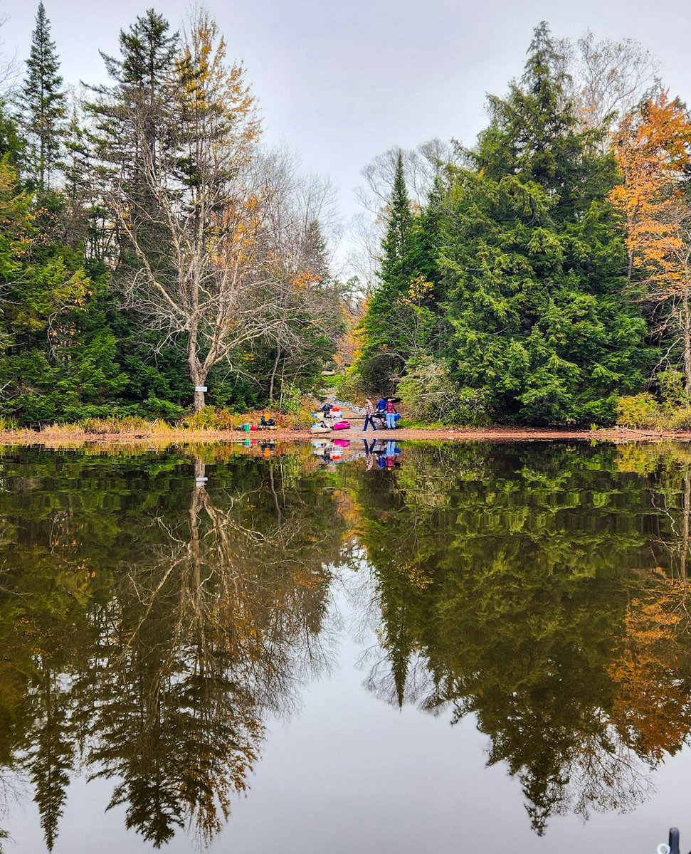 Outerthere's tweet photo. A huge Thank You! to the fam who came out to the 7th annual Canoe Camping in the Adirondacks and got views like this 😍 

See the full album at https://t.co/0ld0MRJ34r

#whatyoumissed https://t.co/x33hPANEBI