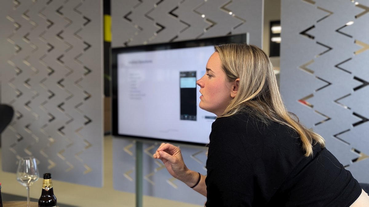 Wednesday= Definitions and drink sessions 😎🍷

Yesterday, the topic was Verifiable Credentials with <a href="/anagoessens/">Ana Goessens</a>, <a href="/AnimoSolutions/">Animo</a> CEO and <a href="/paradym_id/">Paradym</a> co-founder, with lots of insights and demos 🔥🚀

Pure innovation, and we are here for it!