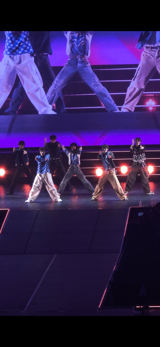 スンハンの場所が空いてるのを見た瞬間涙が止まりませんでした。