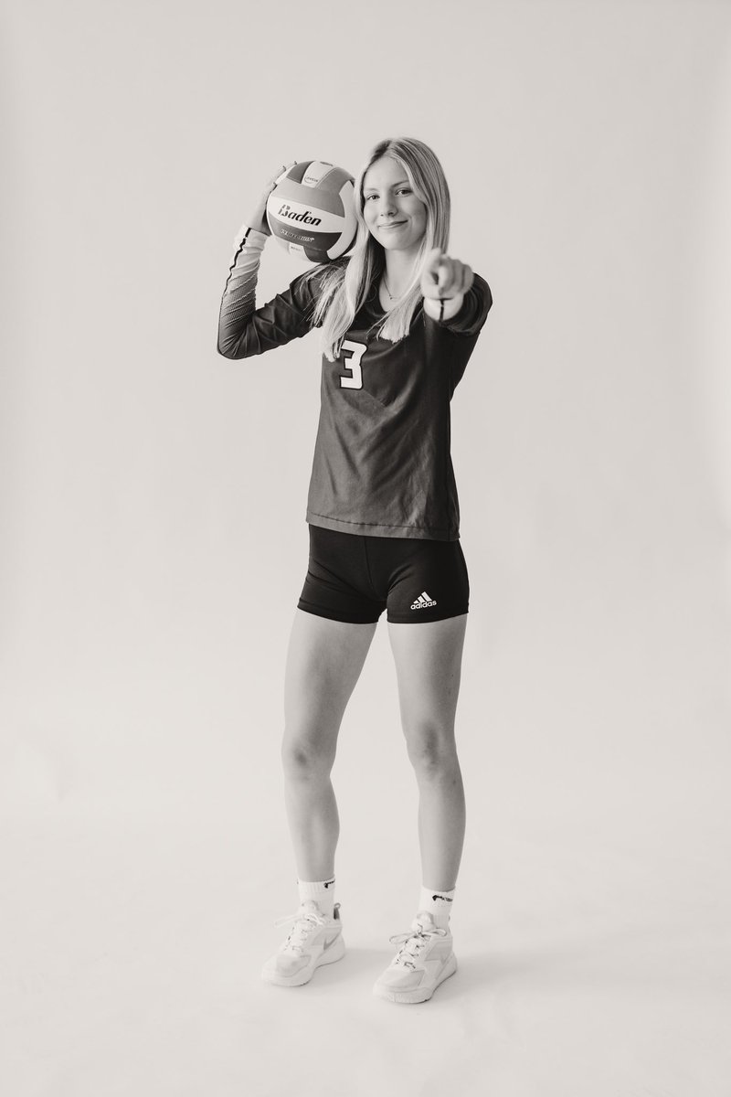 Demon_VB's tweet photo. Meet the Demons!
Aspen Roaldson, #3/Jr/S
Fun Facts
πRole Model: Her Mom
πStuck in a Disney movie: Moana
πFav Game Day Food: Goldfish
Advice: βDonβt get caught up on the little things!β
#Demonvb #DEMONdomiNATION https://t.co/ZbbU8CRiCM