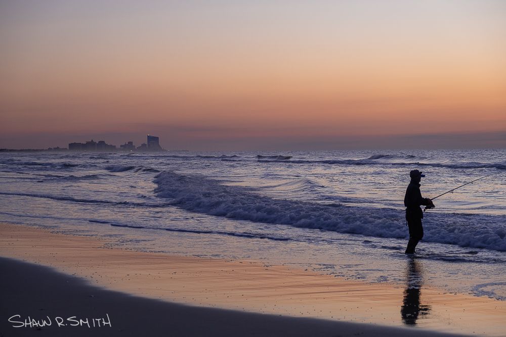 ShaunoftheSmith's tweet photo. The dawn fisherman
#longport #fishing https://t.co/tdXJVcgLkz