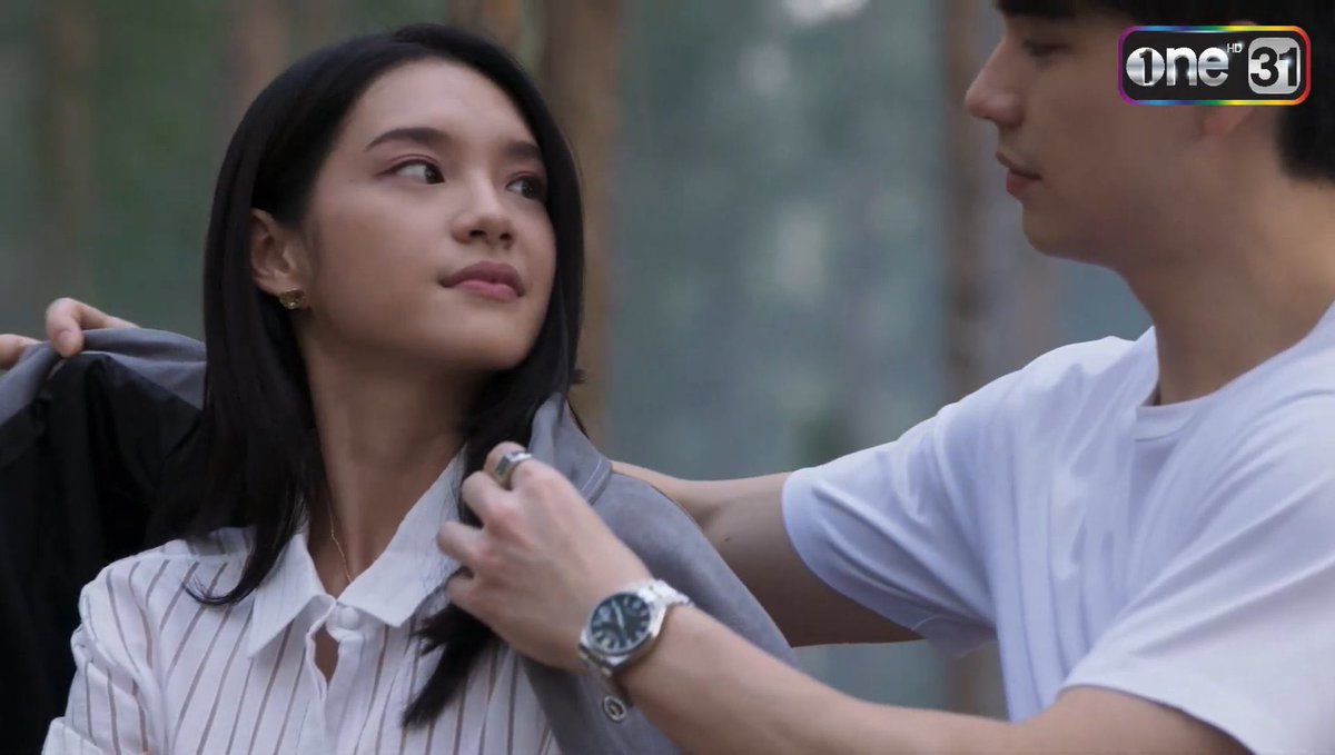 lukMaewcc's tweet photo. เคมีเคใจดีม่ายหวายยยย😭ดีแบบดี!!!
ทั้งในจอและนอกจอ✨🥹

Cherprang Actress 

#Oneสนั่นจอ2025
#CherprangAreekul
#9YearsOfYou #แต่ละปีที่มีเธอ https://t.co/Ieq9VYF6HO