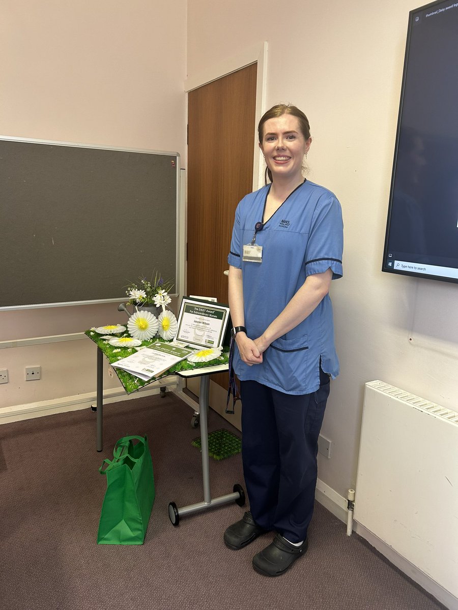 junebrown116's tweet photo. Brilliant morning in Aberdeen Maternity Hospital presenting Lauren Wilson with her very well deserved Daisy award! The family Lauren cared for believe she went above and beyond to deliver kind &amp; compassionate care to them. Lauren you are a star 🌟 @NHSGrampian @ColvilleKatie https://t.co/6GJUmi4cH8