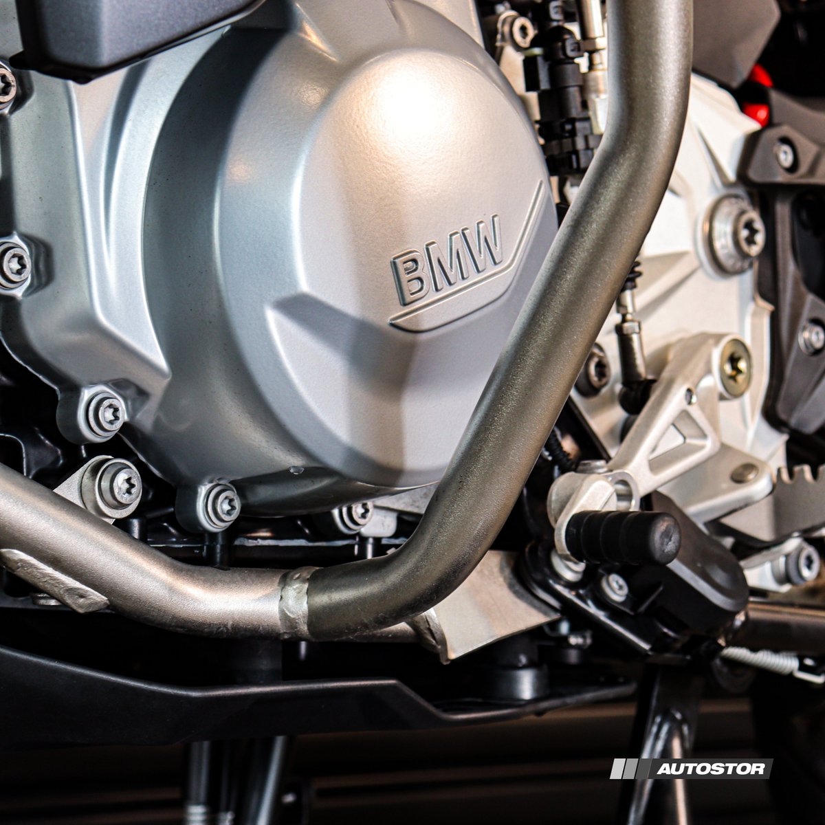 Autostor_'s tweet photo. - BMW F 850 GS 2024 -
- New Kalamata -

IPVA 2024 PAGO
ÚNICO DONO 
2.067KM

R$ 79.500,00
-
Uma das melhores motocicletas da história da indústria, com pacote premium é a melhor versão disponível. Retirada na BMW da região, com garantia de fábrica, é uma das mais novas anunciadas. https://t.co/jHo2jn2gIy