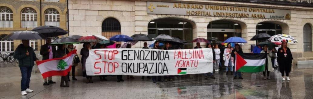 LABosakidetza's tweet photo. GAUR URTE BAT BETE DA IRSAELEK LEHEN OSPITALEA BONBARDATU ZUENETIK PALESTINAN.
-------------------------
HOY SE CUMPLE UN AÑO DEL BRUTAL ATAQUE PERPETRADO CONTRA EL PRIMER HOSPITAL BONBARDEADO EN PALESTINA. 

🇵🇸 STOP genocidio, langileok Palestinarekin. https://t.co/SJKMrKeYOp
