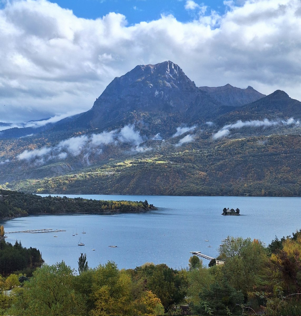 Lac de Serre-Ponçon, sous le Morgon