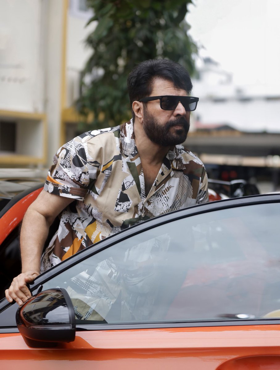 AbGeorge_'s tweet photo. . @mammukka on the sets of #DominicAndTheLadiesPurse 

#Mammootty https://t.co/roKdPurZJ0