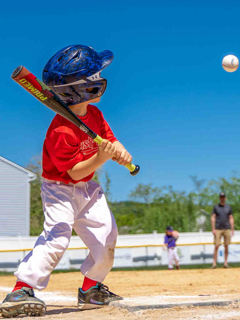 MultiCuba's tweet photo. 🇨🇺Decir #Cuba para muchos es decir café, tabaco y ron, pero también es decir #BASEBALL , ‘#pelota’⚾️ 
Así que si tú que lees esto y eres de l@s que no se despega del asiento hasta que el juego no se acaba, llegaste al artículo correcto⚾️
🗞️https://t.co/RmltLh3EVY
#blogmulticuba https://t.co/VmYoLsmZY2
