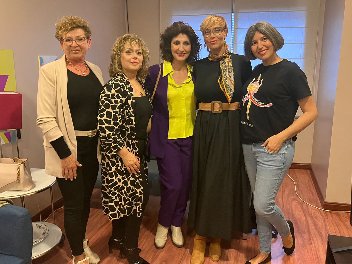 ICADI_CHUT's tweet photo. ¡Buenos días a todos! 

Con motivo de la Semana del Cáncer de Mama hoy estará nuestra Investigadora Principal en @estandocontigo. 

¡No os lo perdáis! 🥰 https://t.co/M768e1JMSM