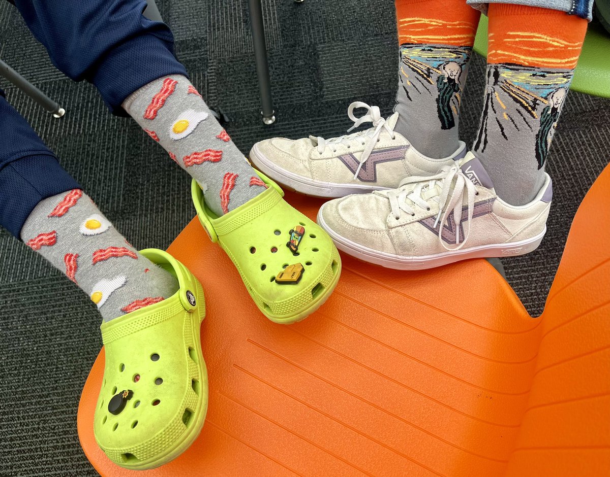 Fairhill ES Library tweet media