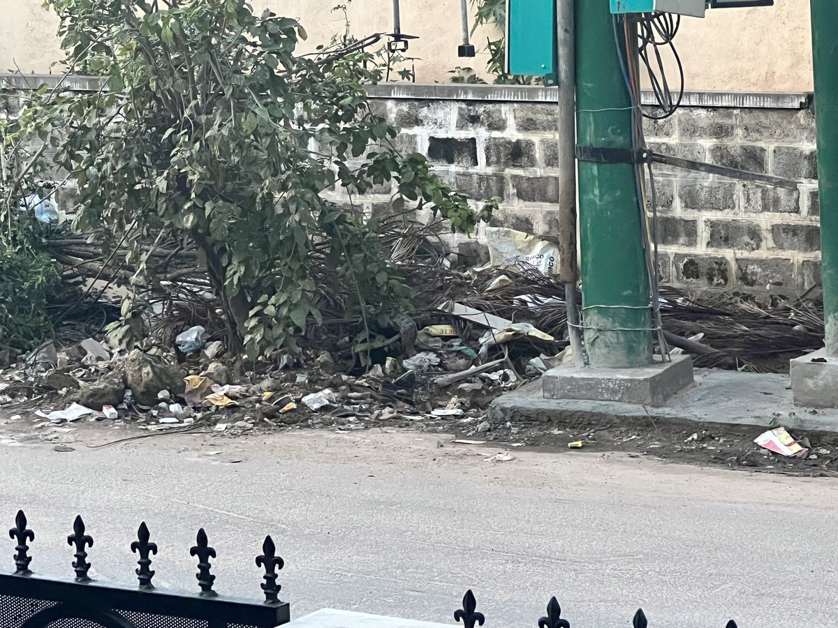 iamamsamk's tweet photo. @NammaBESCOM been 2 months since a new transformer was installed. But the debris and waste from that work is still lying here and has become a garbage spot. Still waiting for your team to clean up @mdbescom @BescomHelpline https://t.co/Mk5atM0eUW
