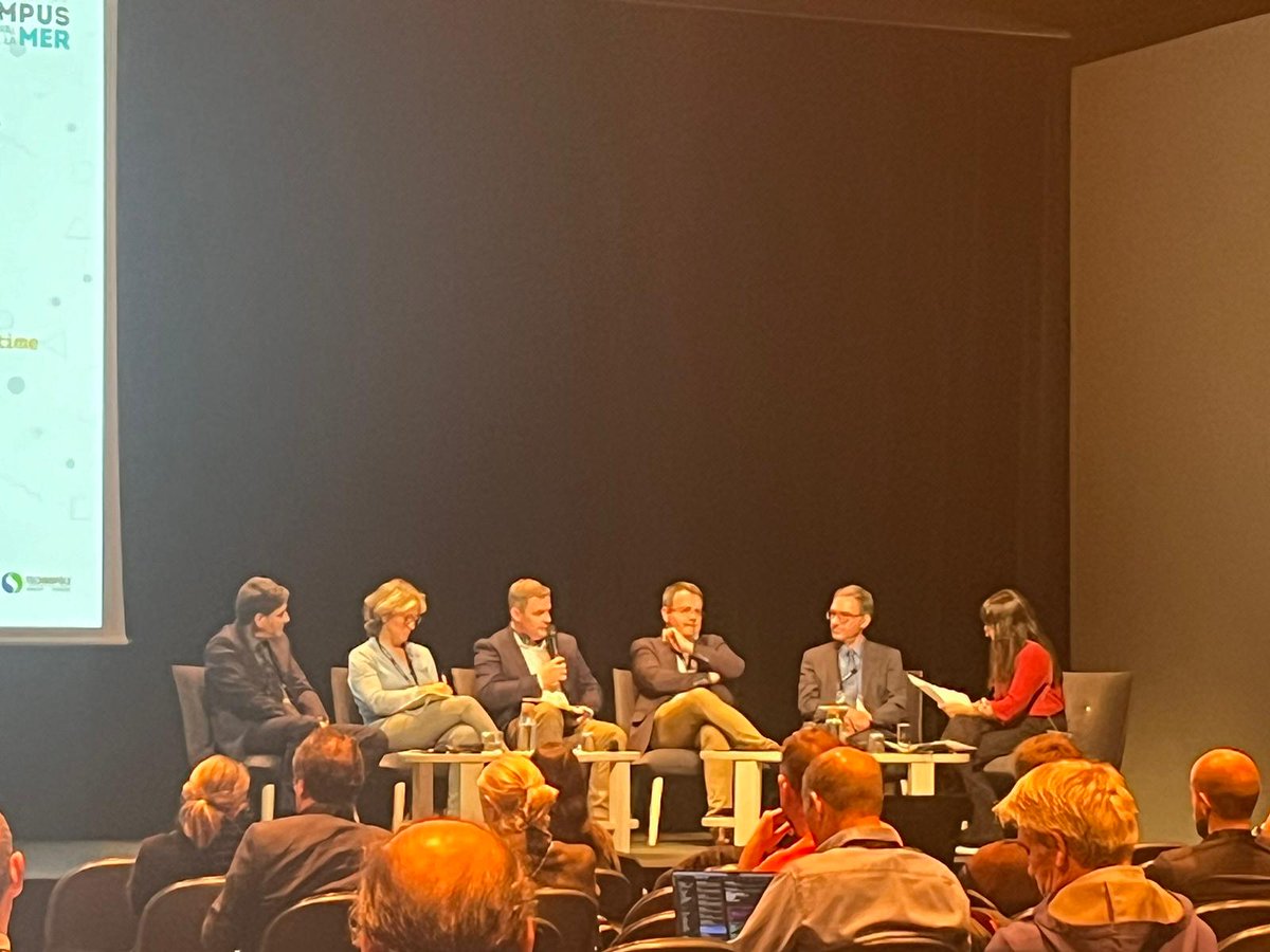 IMDOIreland's tweet photo. @phegarty326, Head of the @NMCI_Ireland, is discussing how NMCI is preparing to train maritime industry professionals of the future at the Maritime Safety session at #Seatechweek https://t.co/aFXGpyIDPC