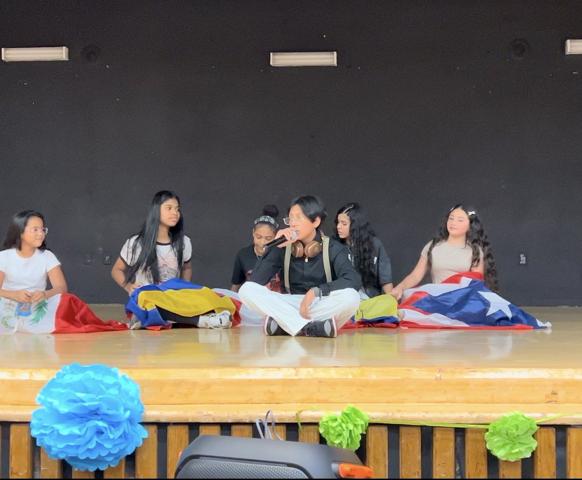 newdesignms's tweet photo. Celebrating the vibrant cultures that make our community so special! 🎉 Amazing performances, delicious food, and a whole lot of pride at our school’s Hispanic Heritage Month celebration. Thank you to our students for sharing their talents and traditions!p https://t.co/zqRpF09xYh