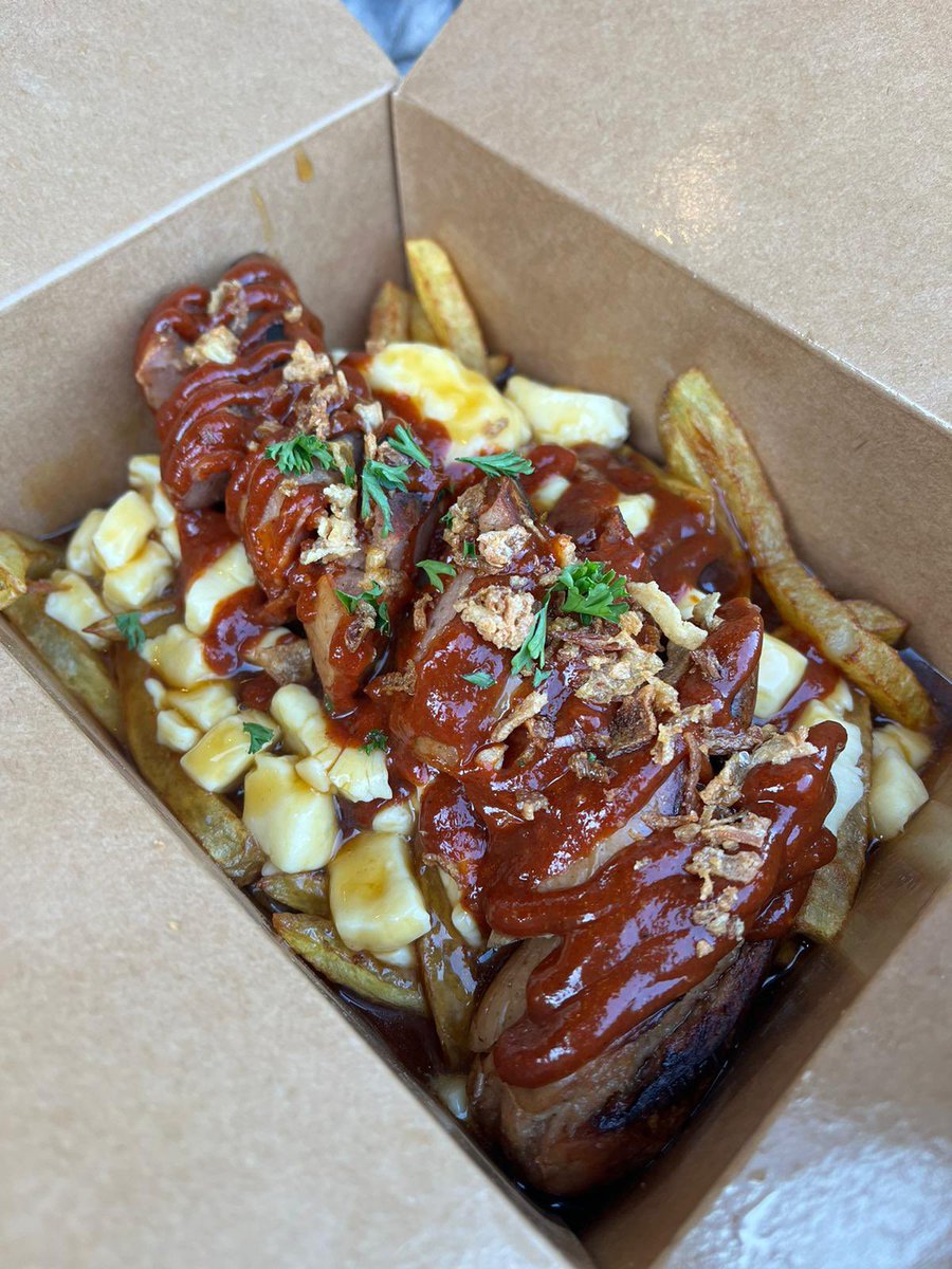 StateLoveTrust's tweet photo. POUTINE IS COMING BACK!!! 

This time @poutinepunks will bringing their full menu with an epic special.

CURRYWURST POUTINE
Classic poutine topped with bratwurst, curry ketchup and crispy onions

+

3 TAPS of  @rootandbranchbrewing will pour from 5pm on the Friday

Team State https://t.co/a8M4EcF2Vc