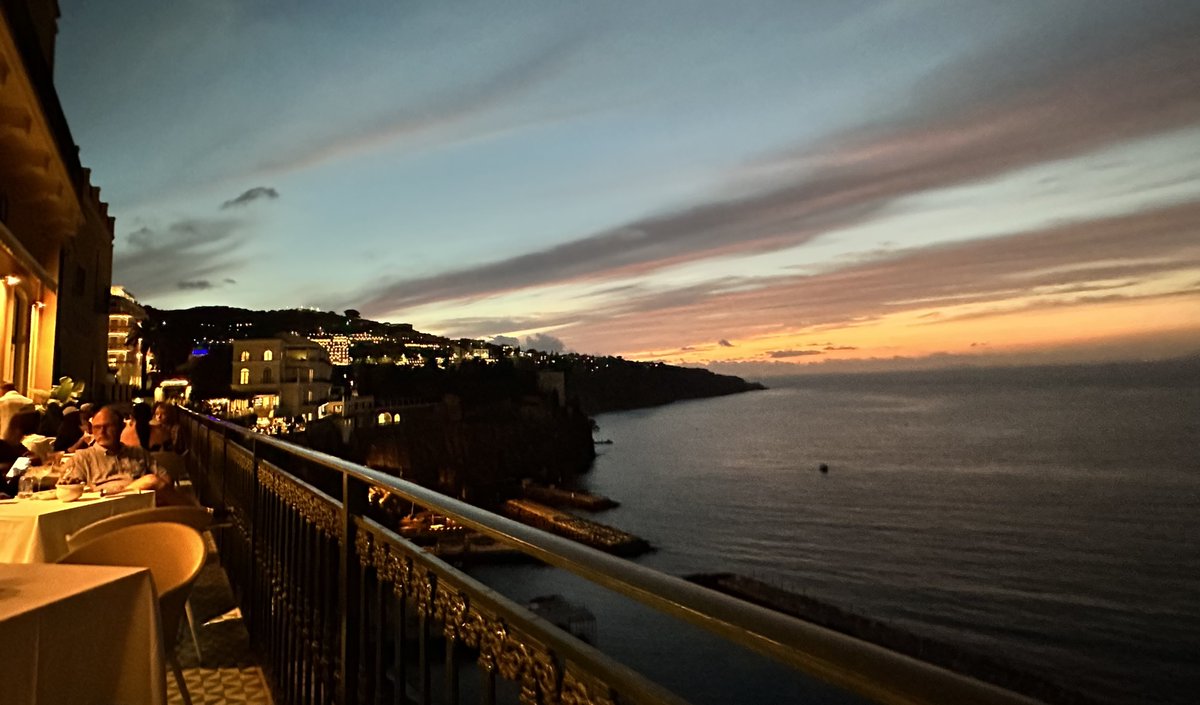 Immanuel (Christopher) Jebaraj (@nonlinearchris) on Twitter photo Last week I travelled to the stunning Amalfi coast in Italy to become the 17th recipient of the Vincenzo Ferraro award for young researchers in plasma physics. This includes my PhD research in <a href="/CmPA_KULeuven/">CmPA</a> and <a href="/ORB_KSB/">Observatory.be</a>, and post-doc in <a href="/PhysUtu/">UTU Physics and Astronomy</a>. Last week I travelled to the stunning Amalfi coast in Italy to become the 17th recipient of the Vincenzo Ferraro award for young researchers in plasma physics. This includes my PhD research in <a href="/CmPA_KULeuven/">CmPA</a> and <a href="/ORB_KSB/">Observatory.be</a>, and post-doc in <a href="/PhysUtu/">UTU Physics and Astronomy</a>.