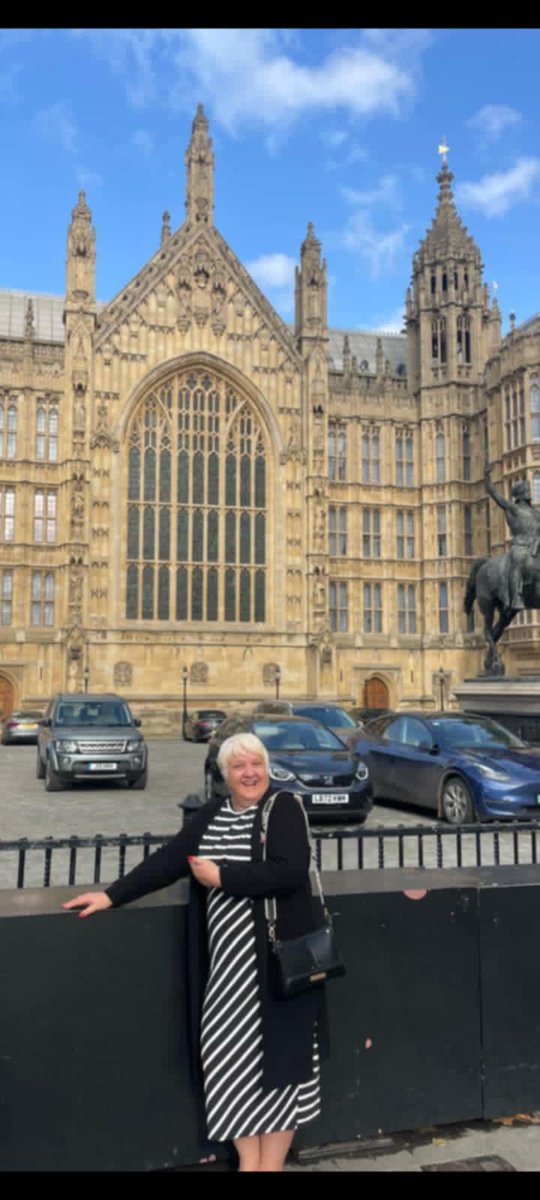 MeshCampaign's tweet photo. Proud to have joined forces with #Essure campaigners to #raisethelimit from 10 to 20yrs for a compensation claim against makers of faulty medical devices. Jan, lead UK Essure campaigner, met with Baroness Sugg who asked this question in the House of Lords https://t.co/9LtVqSOLEC https://t.co/GHbm9hogQh